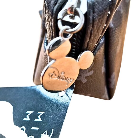 Mickey Mouse Black Cosmetic Bag - Toiletry Pouch – Travel Friendly - Picture 4 of 6